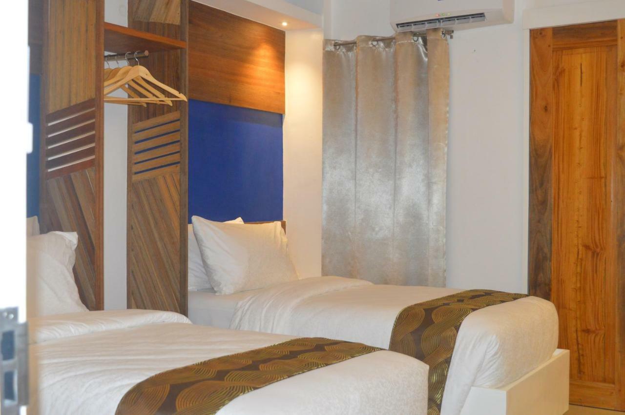 Oyo 609 G Executive Hotel And Spa Boracay Manoc-Manoc Eksteriør bilde
